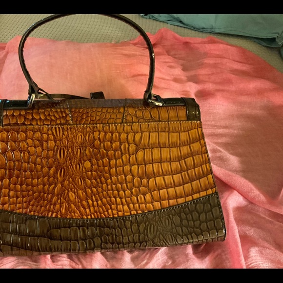 Guess patent leather handbag. Limited edition; used a few times. - Picture 3 of 5